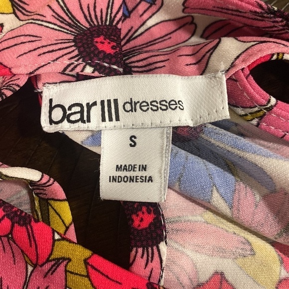 Floral High-Neck Maxi Dress - Picture 8 of 9